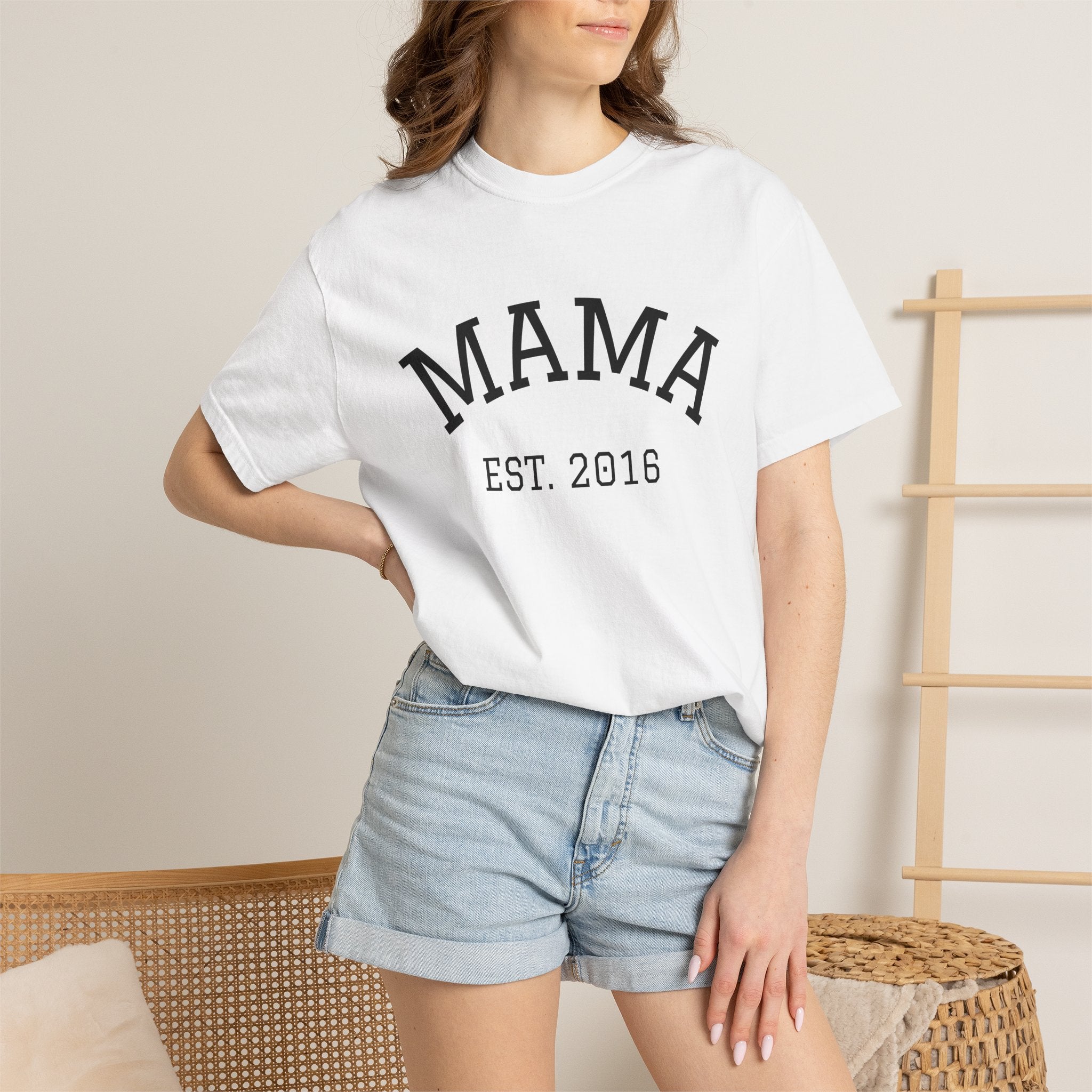 Mama Est. 2016 T-Shirt — Vintage Mom Tee
